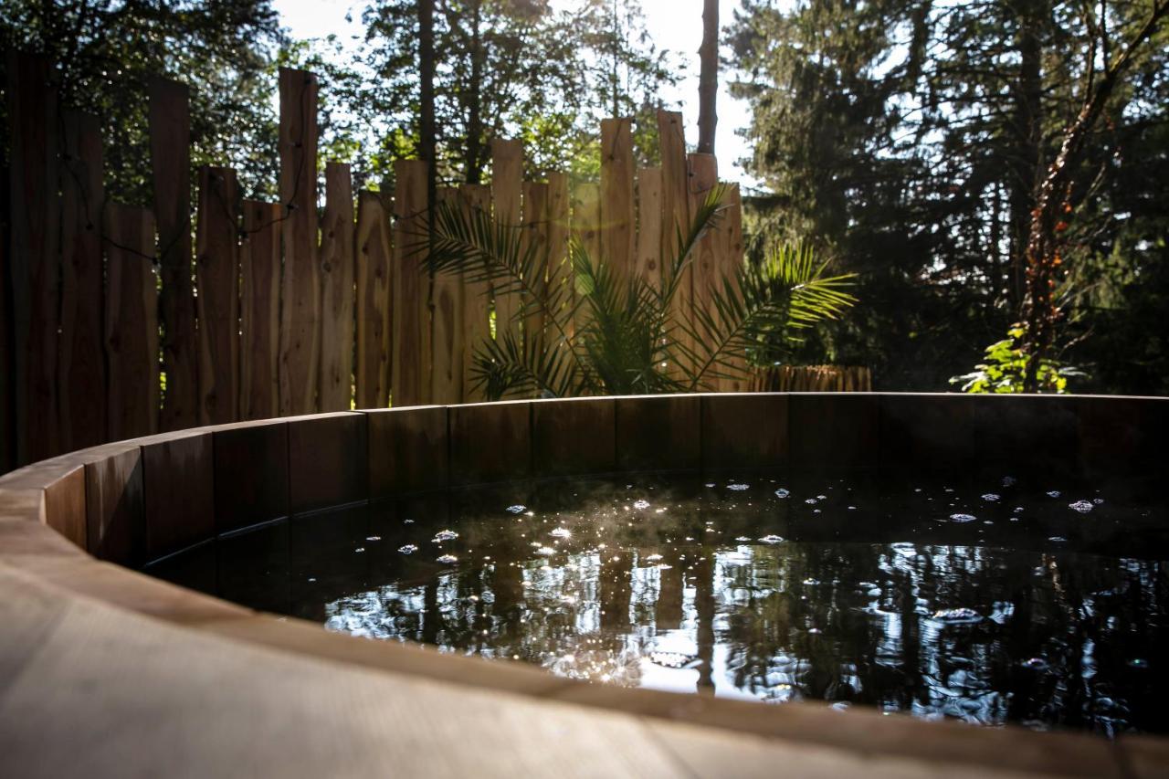 Bain De Foret - Lodges Cosy & Spa Neufchatel Hardelot Bagian luar foto
